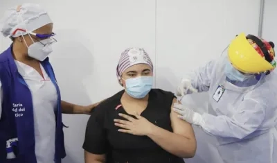 La auxiliar de enfermería del Cari, Dayana Hernández.