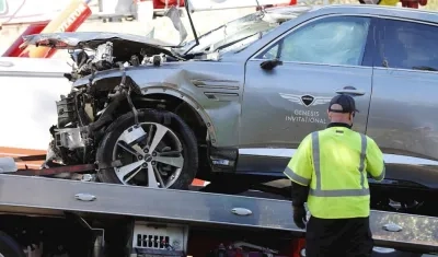 Así quedó la camioneta de Tiger Woods tras el choque. 