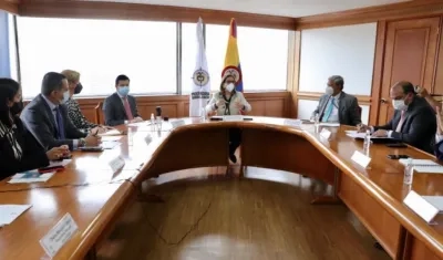 Reunión Procuradora, Contralor y Defensor.