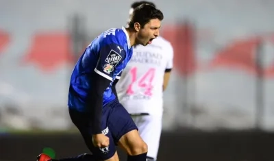 Stefan Medina, defensa colombiano. 