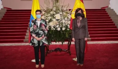 Canciller Claudia Blum recibió en el Palacio de San Carlos a su homóloga de España, Arancha González Laya, quien visita Colombia para fortalecer la relación bilateral.