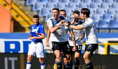 Robin Gosens celebra el segundo tanto del duelo. 