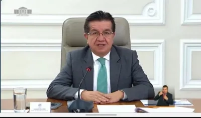 Fernando Ruiz, Ministro de Salud.