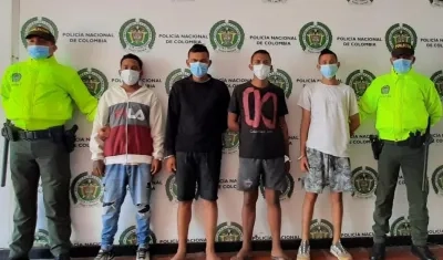 Los cuatro capturados fueron dejados a disposición de la Fiscalía. 