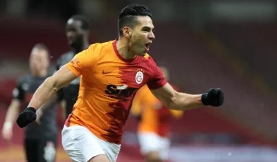 Falcao García celebra uno de sus tantos. 