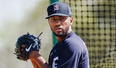 Julio Teherán, lanzador colombiano. 