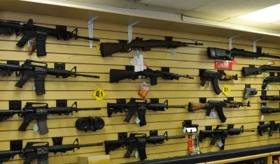 Las ventas de armas de fuego aumentaron el año pasado en EE.UU.