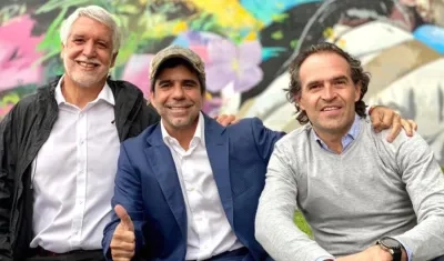 Los exalcaldes Enrique Peñalosa, Alejandro Char y Federico Gutiérrez.