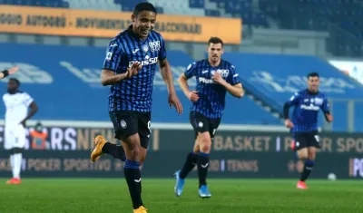 Luis Fernando Muriel celebra su anotación. 