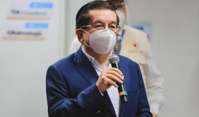 El ministro de Salud, Fernando Ruiz.