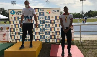 Jairo López, medallista de bronce. 
