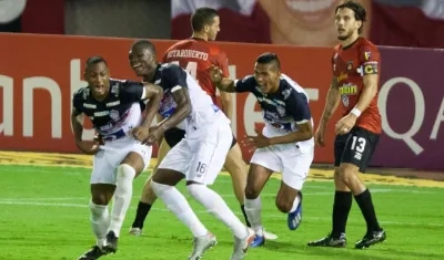 Willer Ditta celebra tras el gol de triunfo ante Caracas. 