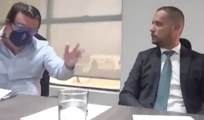 Los abogados Iván Cancino y Diego Cadena.