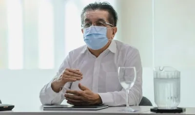 El ministro de Salud, Fernando Ruiz.