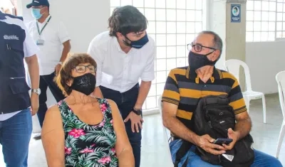 Vacunación a mayores de 75, sin agendamiento.