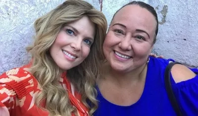 Maritza con su prima Claudia Rodríguez. 