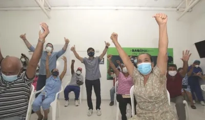 La invitación del Alcalde a los mayores de 70 años en Barranquilla es vacunarse contra el Covid-19.