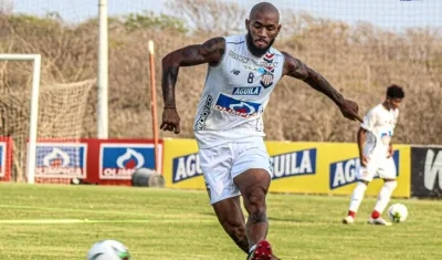 Freddy Hinestroza será titular en el partido. 