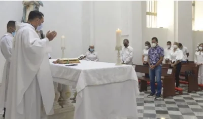 Misa por la salud de la profe Olguita en Cartagena.
