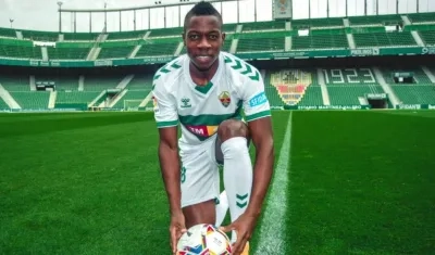 Helibelton Palacios, defensa colombiano. 