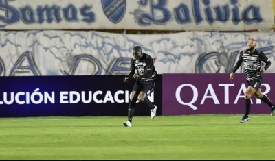 Germán Mera celebrando el empate temporal del Junior.
