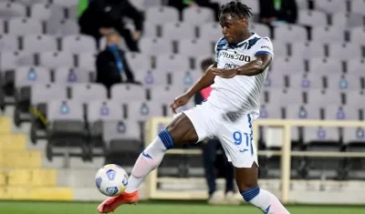 Duván Zapata, delantero colombiano. 