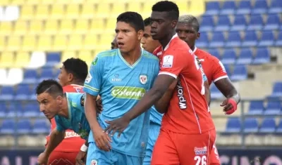 Jaguares y América guardan sus posibilidades de avanzar. 