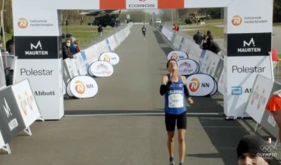 El tolimense Jeisson Suárez cruza la meta para obtener el cupo. 