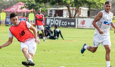 Fabián Ángel y Larry Vásquez. 