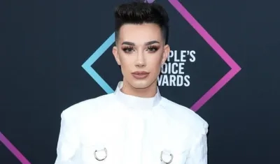 James Charles, influenciador. 