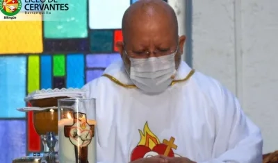 Padre Guillermo Manuel Casalins Fontalvo, fallecido este martes por complicaciones de Covid-19.