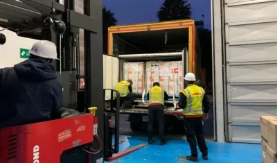 1.000.000 de dosis de Sinovac se recibieron este sábado.