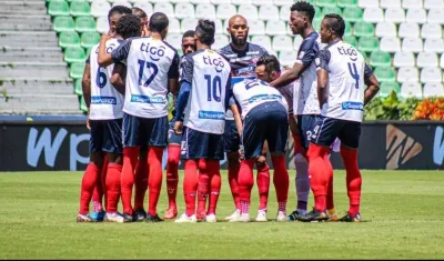 Jugadores del Junior tras el paso a semifinales.