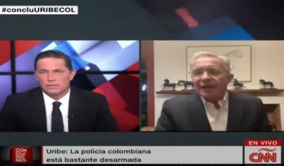 Entrevista en CNN en Español de Álvaro Uribe al periodista Fernando Del Rincón.