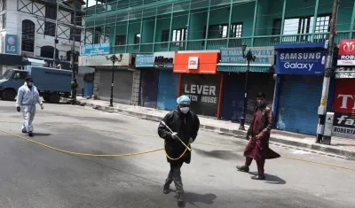 India como el tercer país con más muertes solo por detrás de Estados Unidos y Brasil.