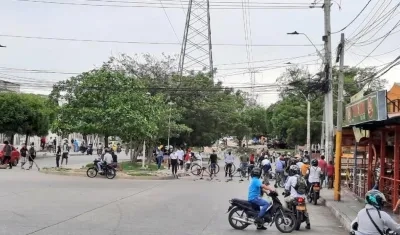 Transmetro suspende la circulación de las rutas A6-6 Ciudadela y A2-1 Hipódromo por bloqueos.