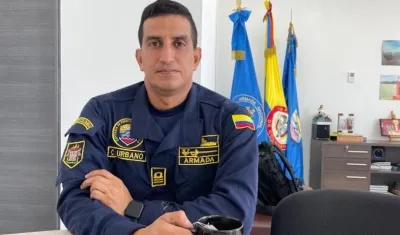 CF Carlos Urbano Montes, Capitán del Puerto de Barranquilla.