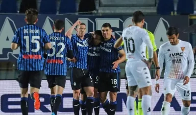 Luis Fernando Muriel celebra su anotación. 