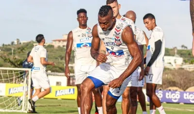 Willer Ditta regresará a la titular. 