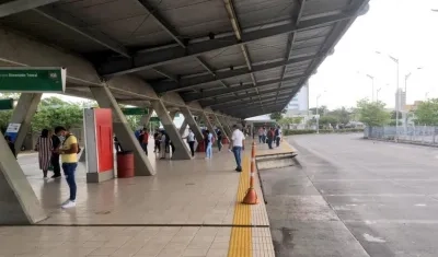 Transmetro suspendió operaciones.