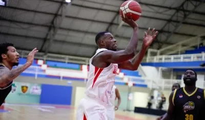 Juan Diego Tello fue el más valioso de la noche. 