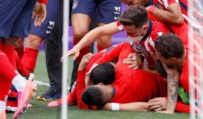 Luis Suárez celebra el gol del triunfo. 