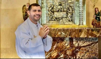 El párroco Julio Balza Tatis (Q.E.P.D.).