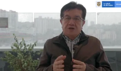 El ministro de Salud, Fernando Ruiz Gómez,