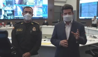 Director de la Policía, mayor Jorge Luis Vargas; y el ministro de Defensa, Diego Molano.