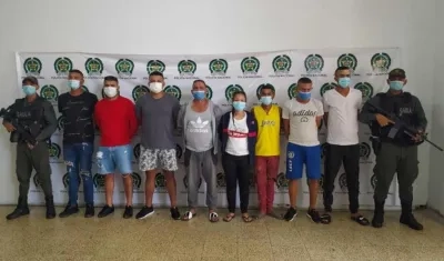 8 presuntos integrantes de 'Los costeños'.