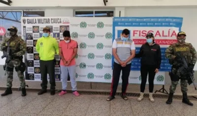 Los dos capturados no aceptaron cargos. 