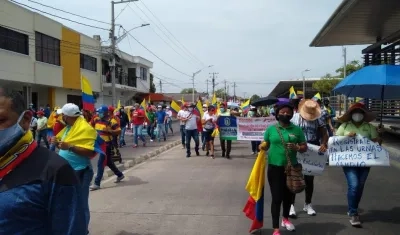 Masiva asistencia en la marcha.