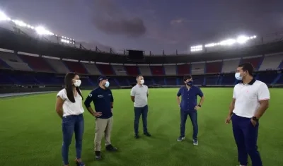 Inspección de la nueva iluminación.