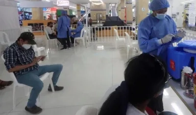 Covid-19 sigue manteniendo cifras elevadas en Colombia.